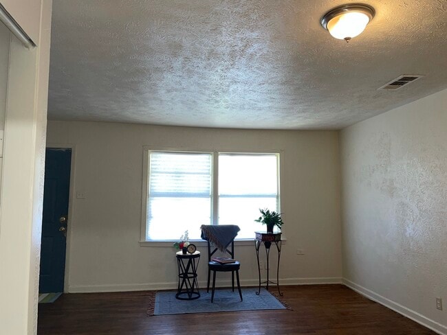 Foto del edificio - 4325 Forbes St