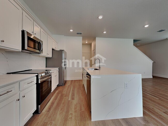 Foto del edificio - 6773 Atlantic Bch Ave