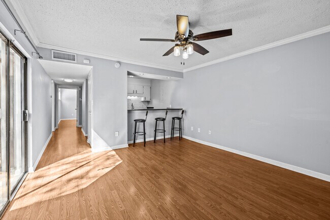 Foto del edificio - 3350 Altamont S