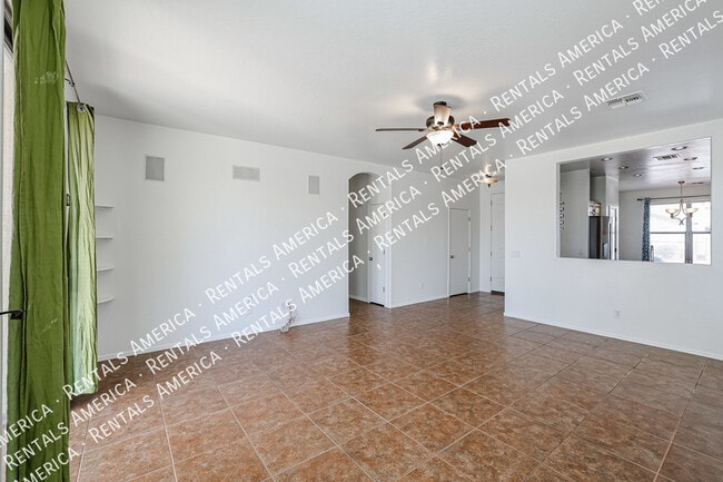 Foto del edificio - 4635 W Burgess Ln