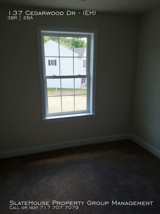 Building Photo - 137 Cedarwood Dr