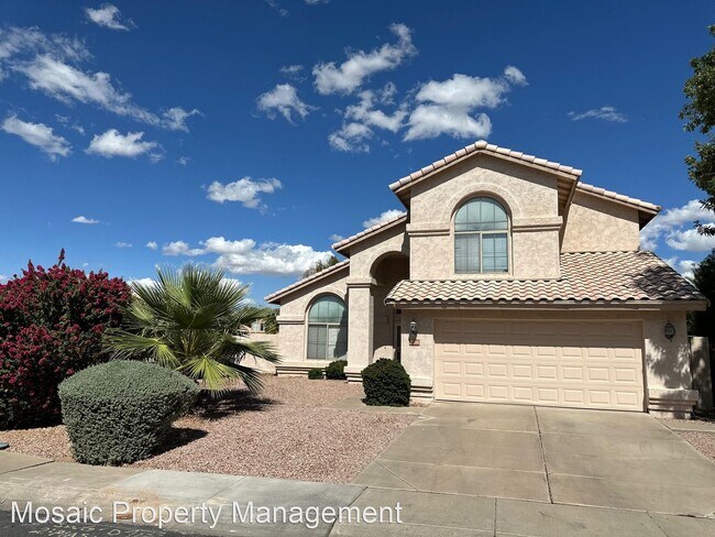 Building Photo - 4 br, 3 bath House - 1730 E. Olive Avenue