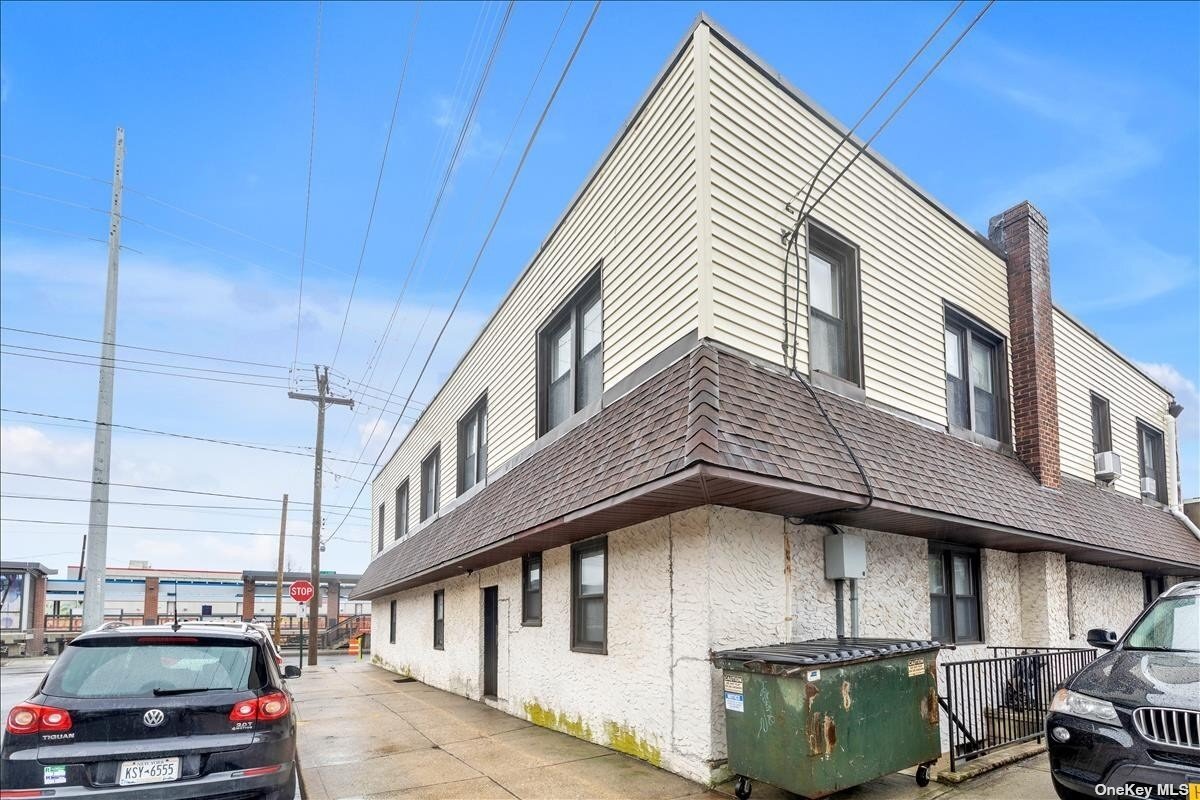Primary Photo - 1219 2nd Ave
