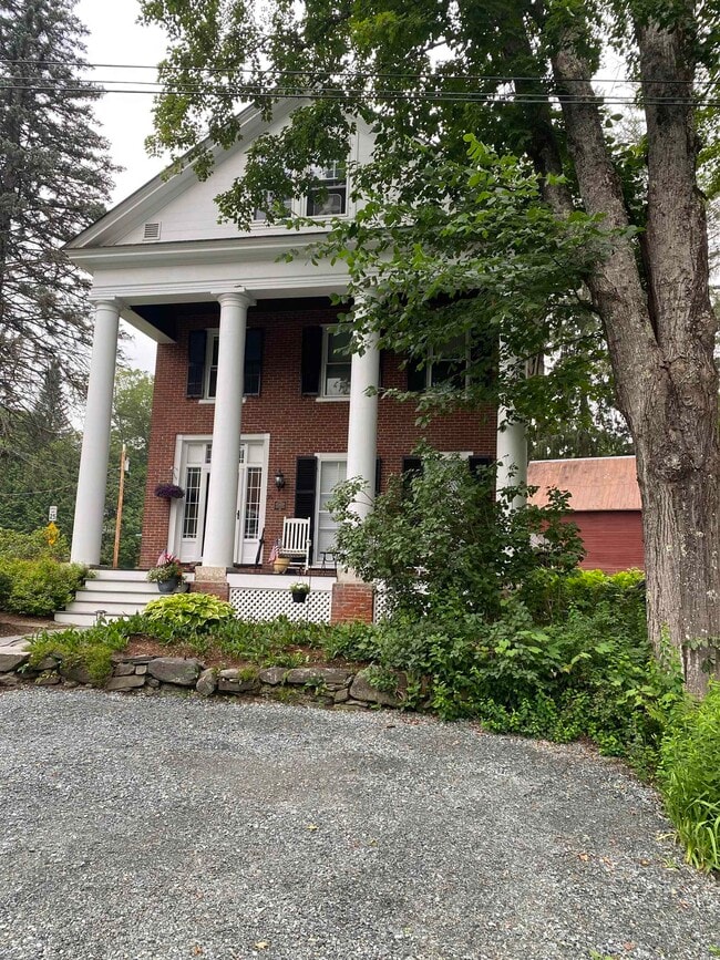 Foto del edificio - 36 Happy Valley Rd