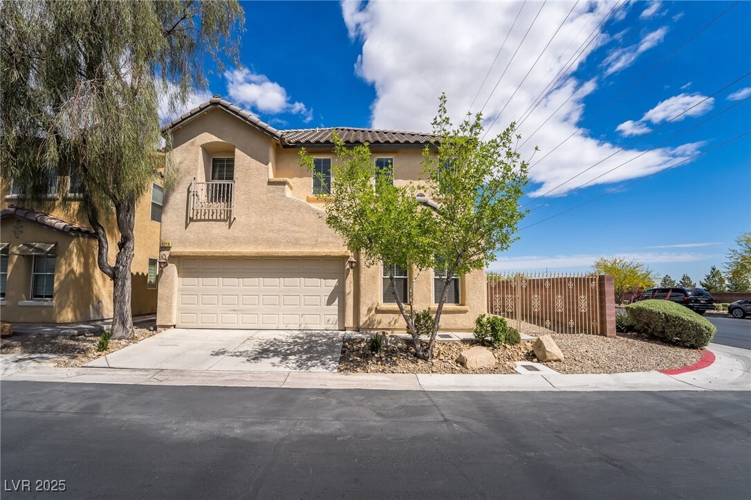 Primary Photo - 5210 Valencia Crest Ave