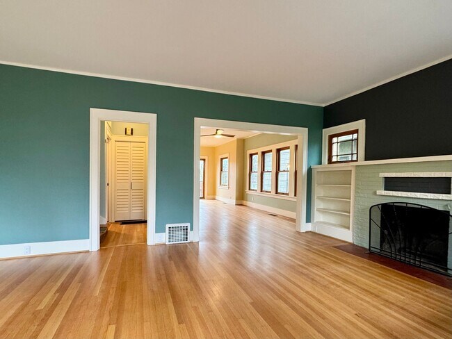 Foto del edificio - 6210 20th Ave NE