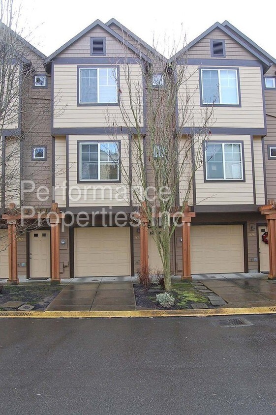 Primary Photo - 14734 SW Trout Creek Ln