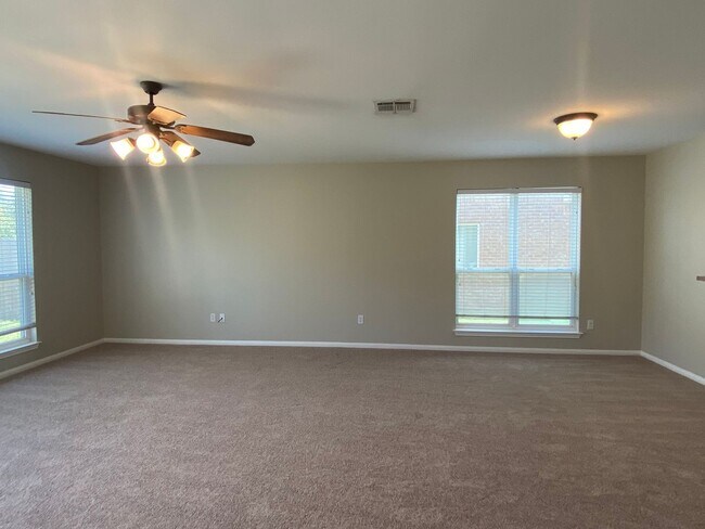 Building Photo - 4 BEDROOM, BELTON ISD