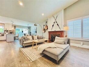 Building Photo - 750 Lincoln Ave