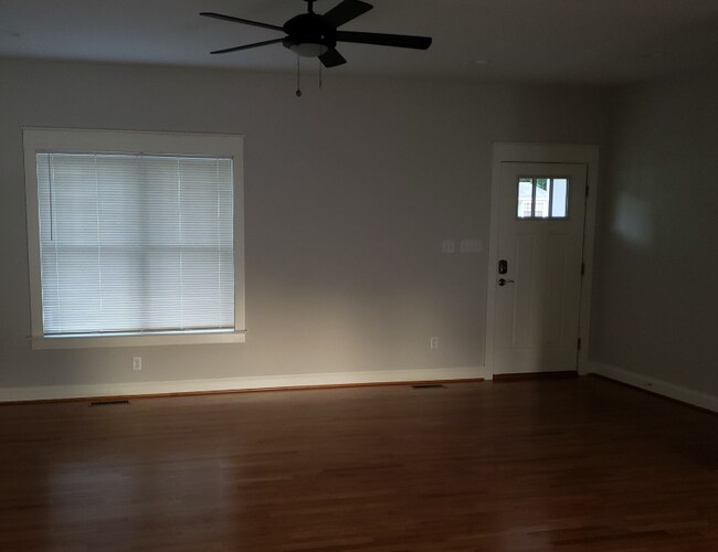 Foto del edificio - 9697 Laurel Pine Dr