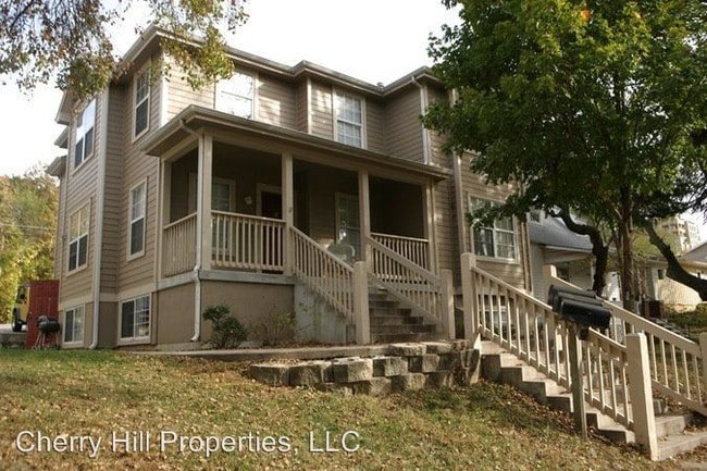 Building Photo - 3 br, 1 bath Apartment - 1014 Mississippi