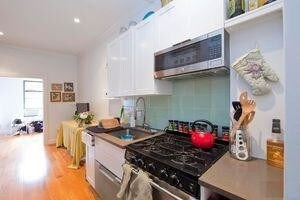 Building Photo - 321 E 78th St