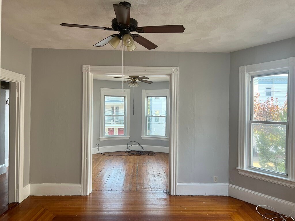 Primary Photo - 8 Lyman St