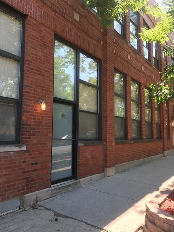 Primary Photo - 1111 W Cornelia Ave