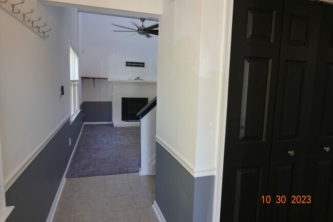 Foto del edificio - 3 Bedroom 2 Bath Townhome for Rent in York...