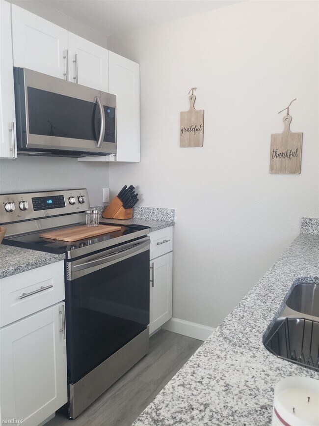 Foto del edificio - 4 br, 2 bath House - 1923 West Nassau Street