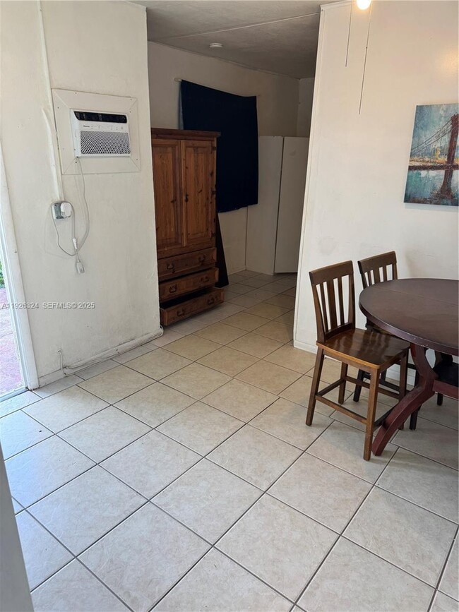 Building Photo - 510 NW 76th Ave