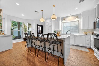 Building Photo - 22115 Mission Hills Ln