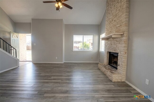 Building Photo - 1225 Westway Cir