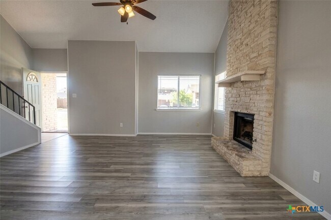 Foto del edificio - 1225 Westway Cir