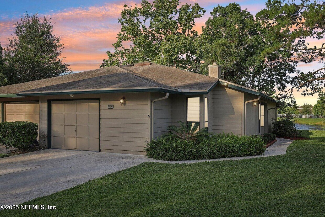 Foto principal - 9241 Arbolita Way