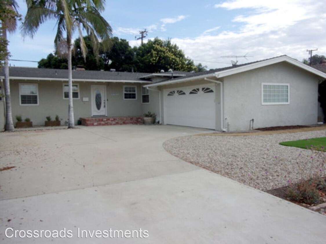 Primary Photo - 3 br, 2 bath House - 6901 Crowley Avenue