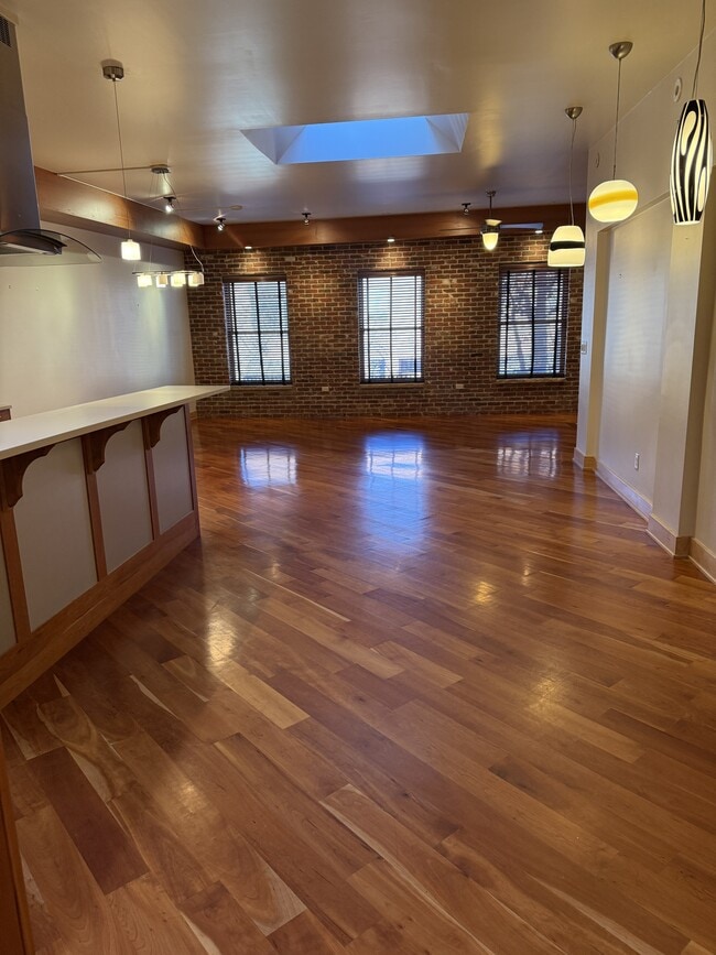 Foto del edificio - 804 8th St