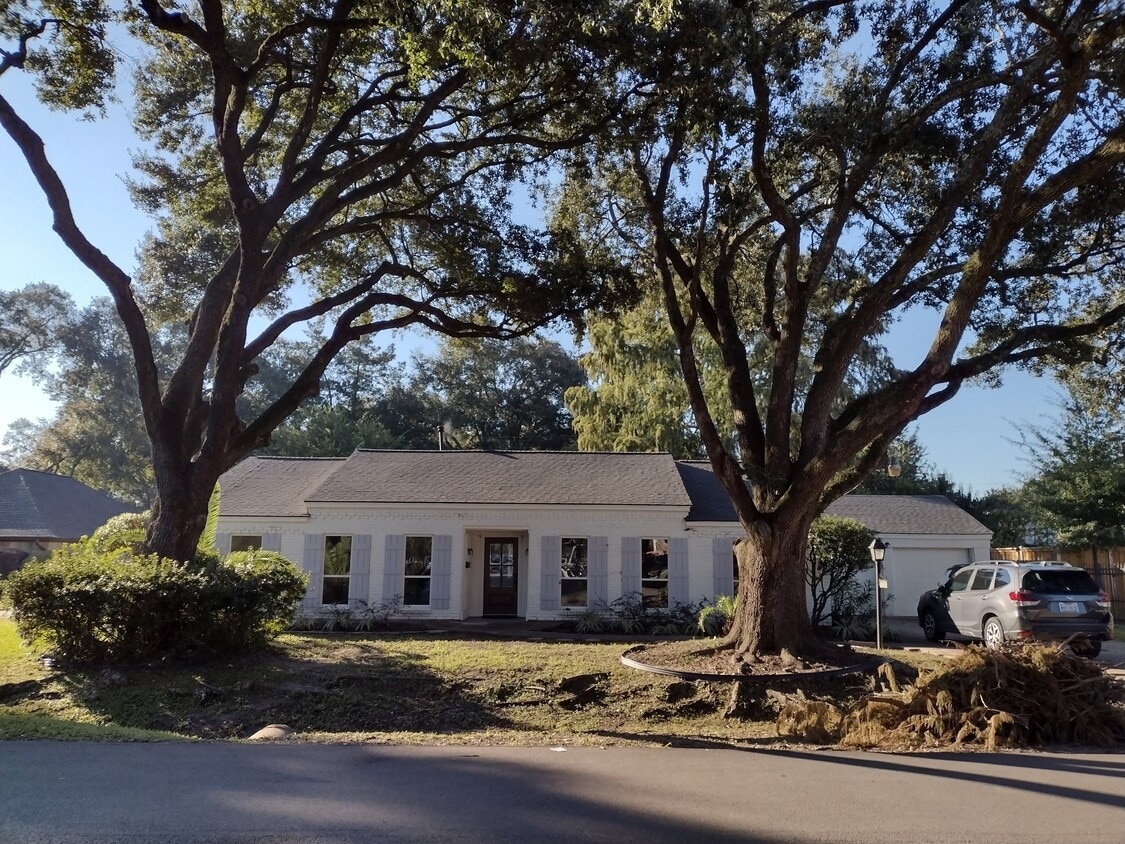 9235 Pecos St, Houston, TX 77055 House Rental in Houston, TX