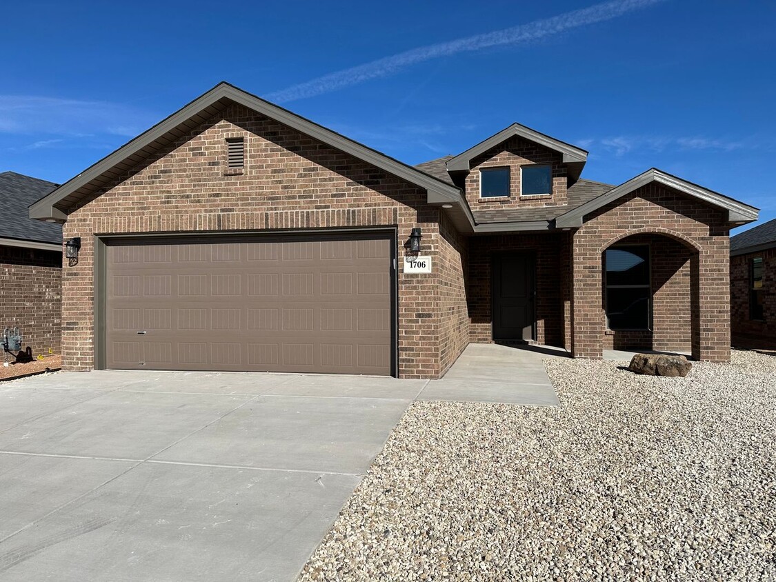 Primary Photo - Newly-Built Home - Cooper ISD