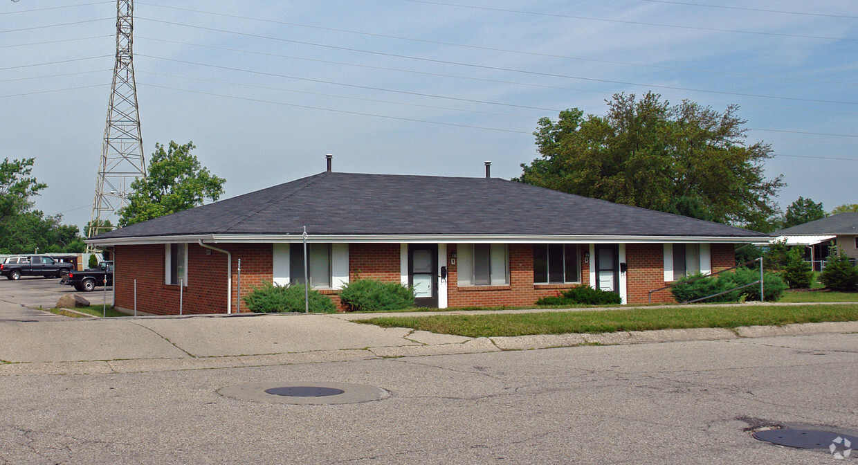 Building Photo - Maple Run Apartments