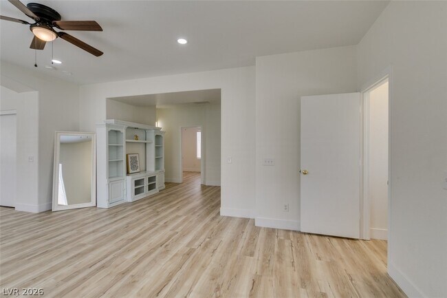 Foto del edificio - 10959 Pumpkin Ridge Ave