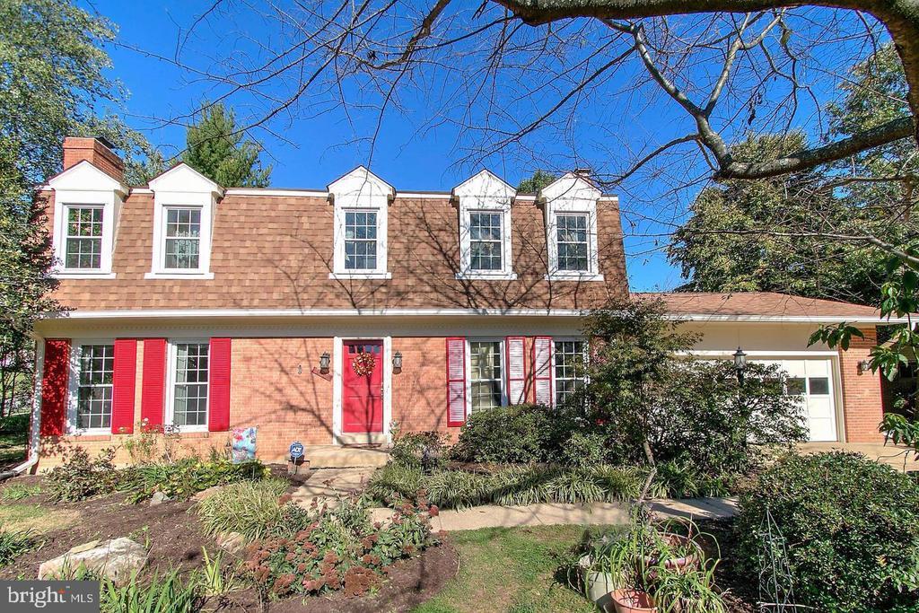 Foto principal - 2001 Friendship Ln