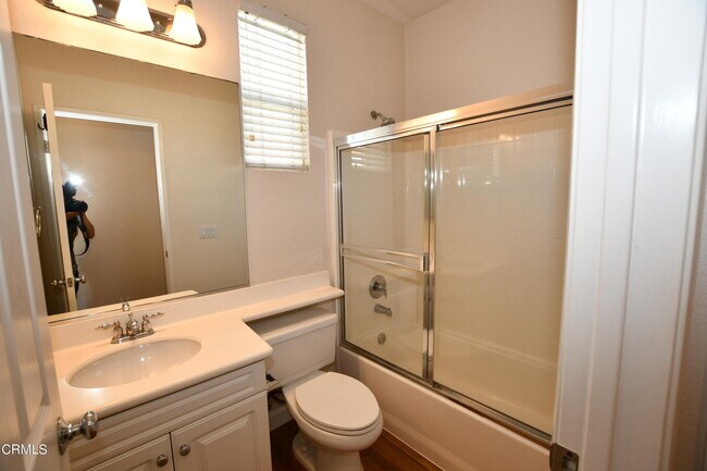 Building Photo - 78 Elm Dr