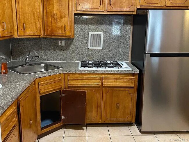 Foto del edificio - 105-21 53rd Ave