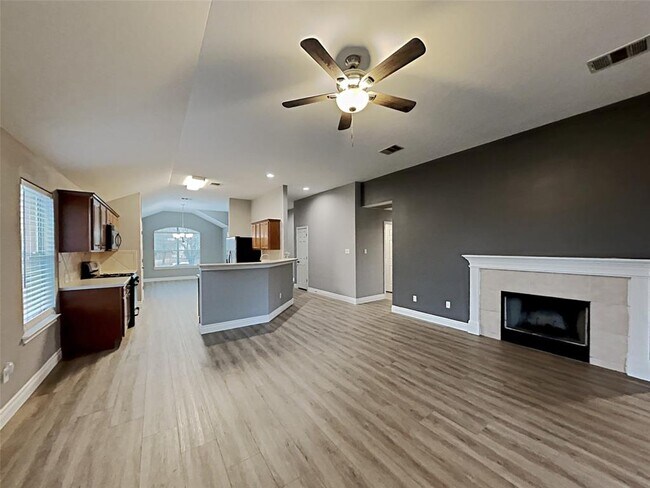 Foto del edificio - 441 Goldenrod St