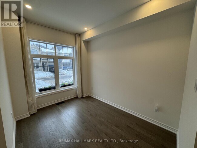 Building Photo - 3945 Leonardo St