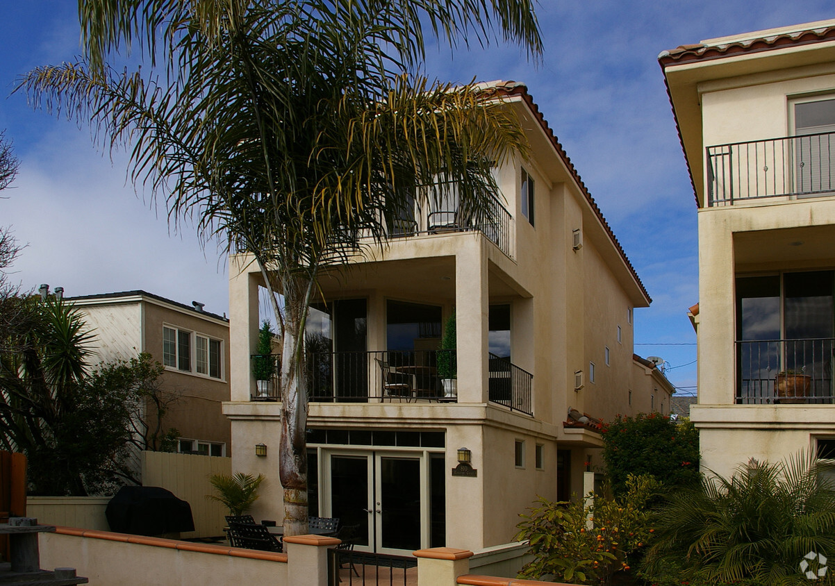 Foto principal - 810 Kingston Ct