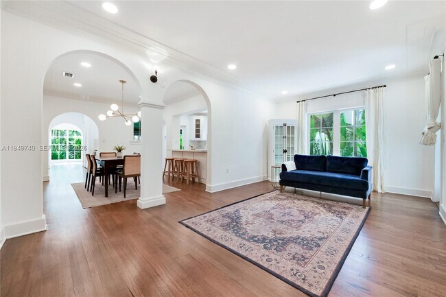 Foto del edificio - 512 Majorca Ave