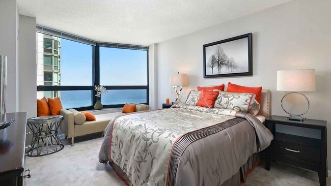 Foto del edificio - 180 N Harbor Dr