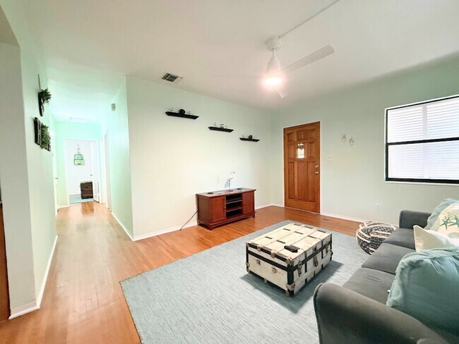 Foto del edificio - 306 Fernandina St