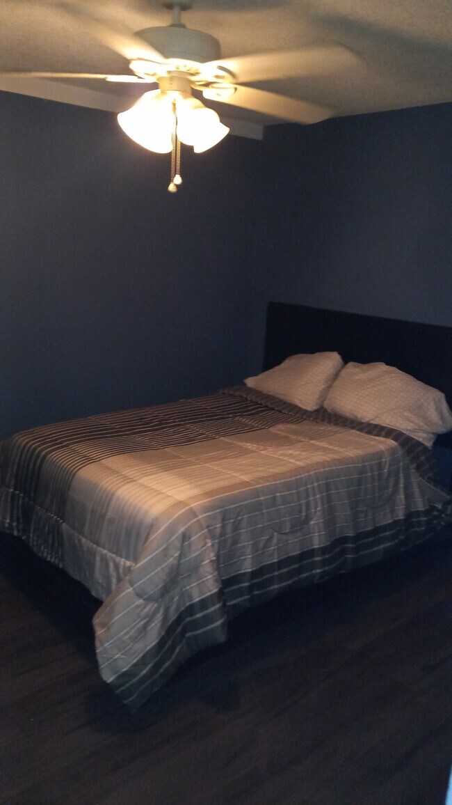 Building Photo - 2750 Holly Hall St