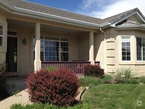 Building Photo - 15295 Bovary Ct