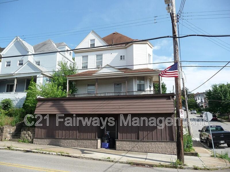 Primary Photo - 546 Greenfield Ave