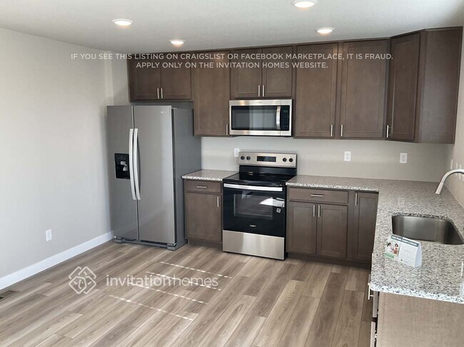 Building Photo - 11811 Mission Peak Pl