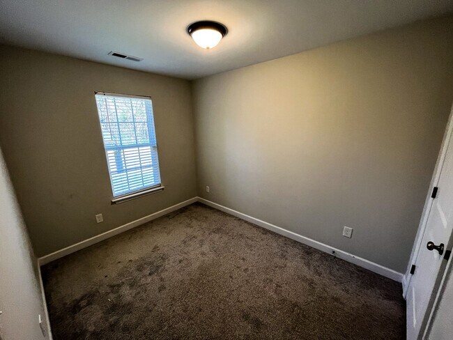 Foto del edificio - Winston Salem 3 Bedroom 2 Bathroom Ranch Style Home