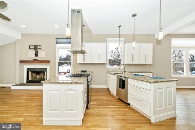 Foto del edificio - 3313 Moline Rd