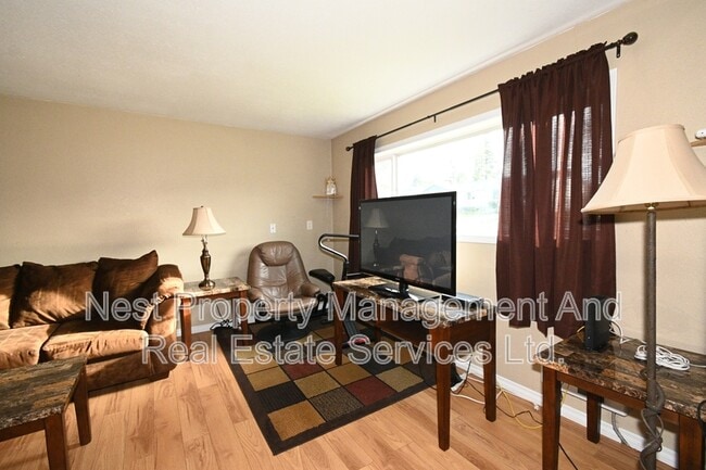 Building Photo - 41 Moore St