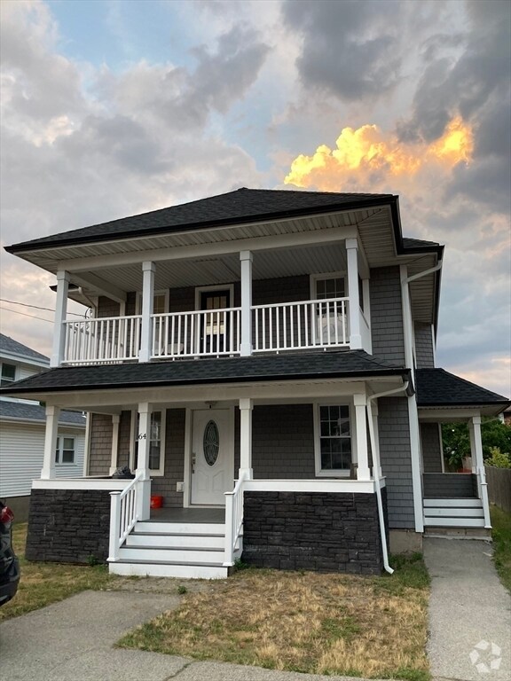 Building Photo - 64 Samoset Ave