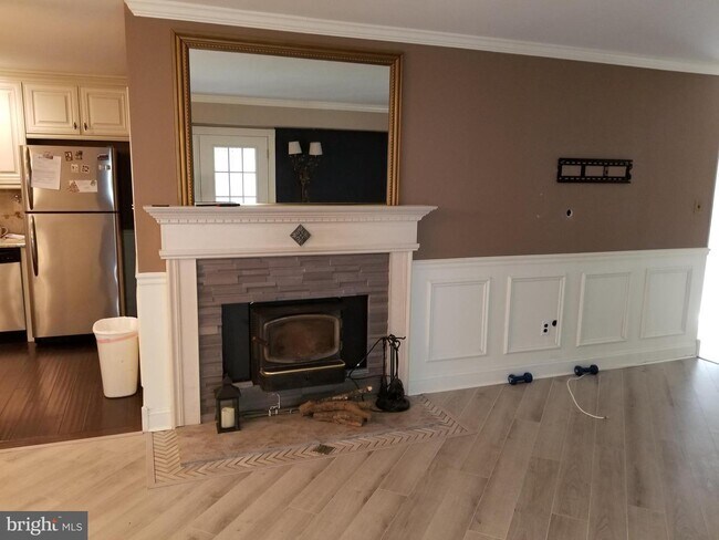 Building Photo - 77A W Bluebell Ln