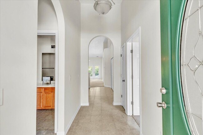 Foto del edificio - Better Than New 3 Bed/2 Bath Townhome in S...